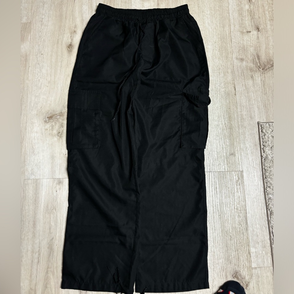 Baggy black drawstring cargos